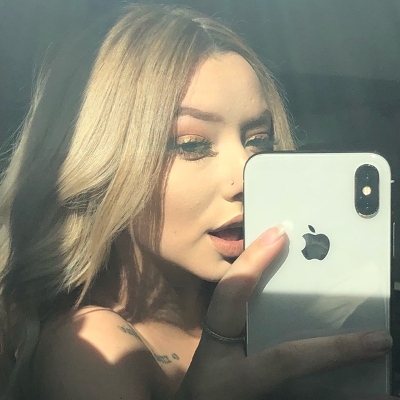 Meet your Posher, Rubee - Picture 1 of 1